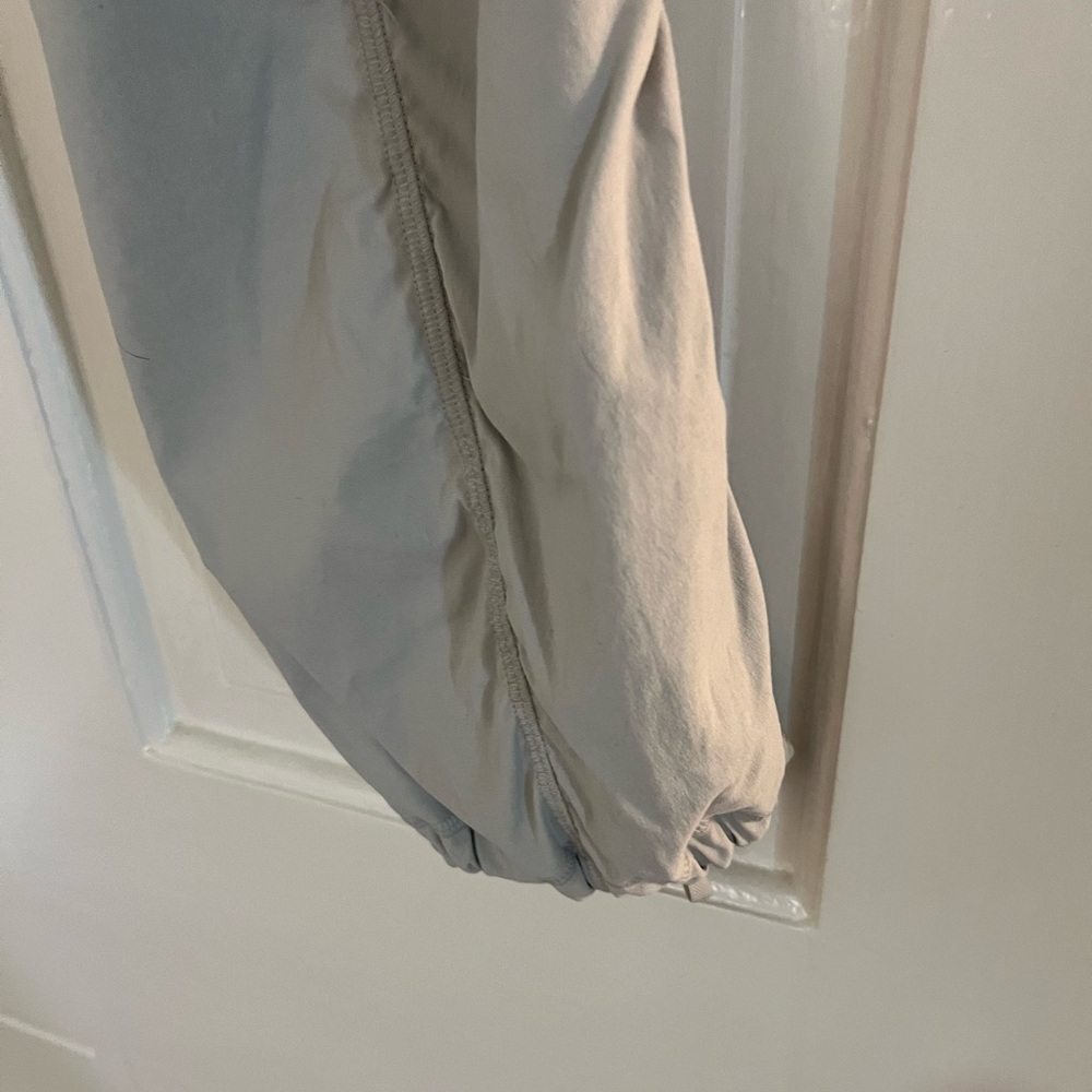 Lucy brand new walking pant/medium